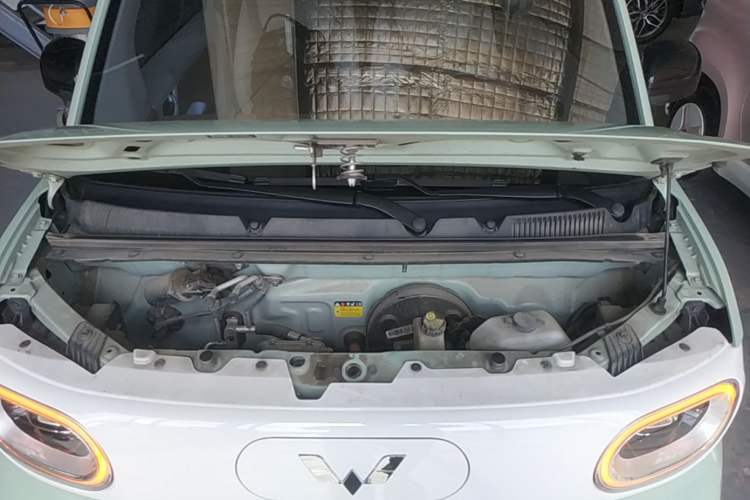 Used Wuling Hongguang MINIEV 2024 3rd Generation 215km Youth Edition Engine Bay