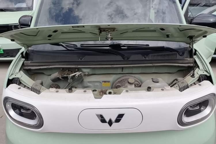 Used Wuling Hongguang MINIEV 2024 3rd Generation 215km Youth Edition Engine Bay