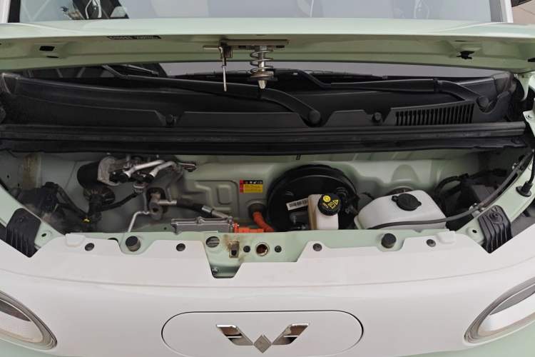 Used Wuling Hongguang MINIEV 2024 3rd Generation 170 km Engine Bay
