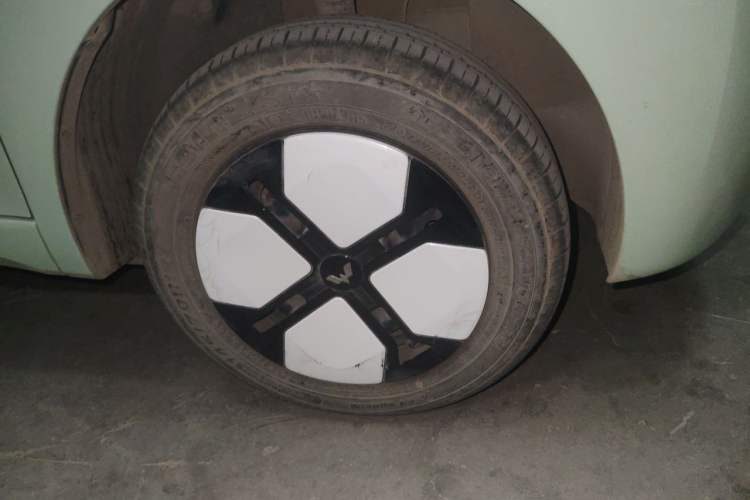 Used Wuling Hongguang MINIEV 2024 3rd Generation 215km Advanced Version Exterior 1