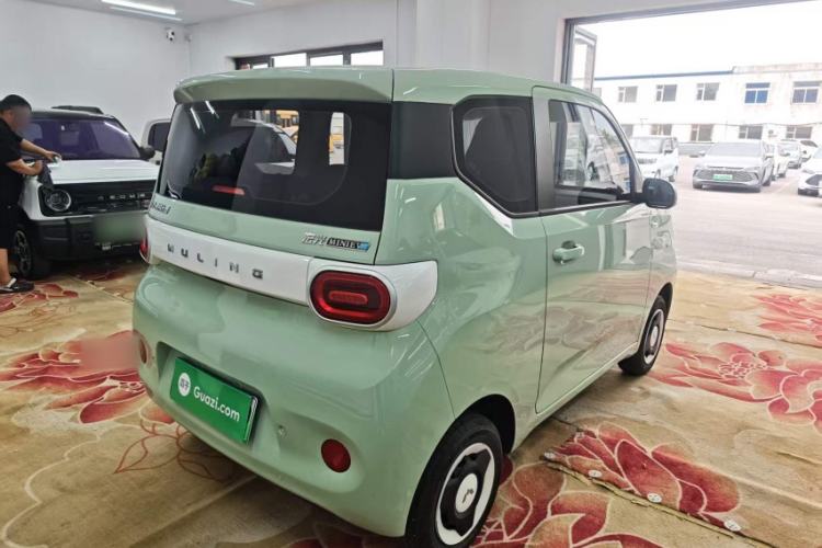 Used Wuling Hongguang MINIEV 2024 3rd Generation 215km Youth Edition Exterior 2