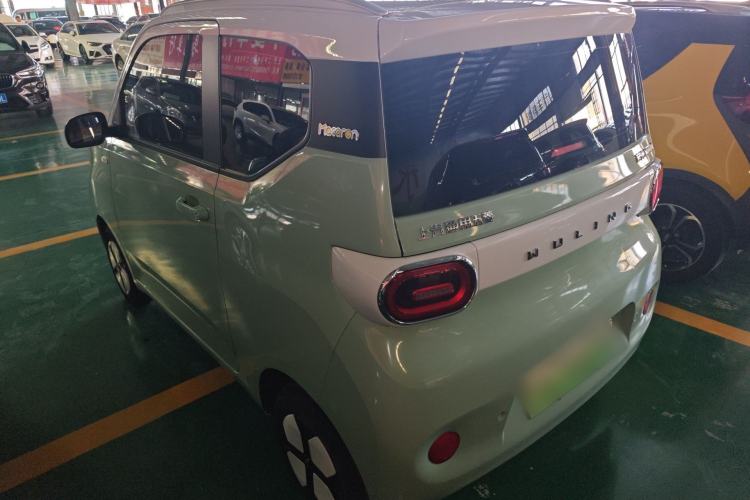 Used Wuling Hongguang MINIEV 2024 3rd Generation 215km Advanced Version Exterior 2