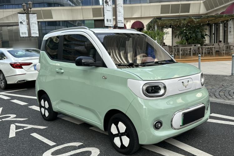 Used Wuling Hongguang MINIEV 2024 3rd Generation 215km Advanced Version Exterior 2