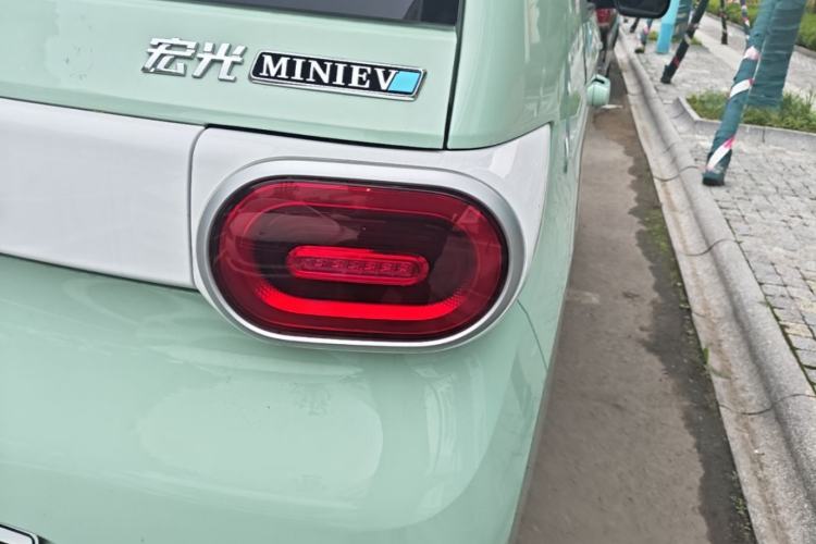 Used Wuling Hongguang MINIEV 2024 3rd Generation 215km Youth Edition Exterior 3