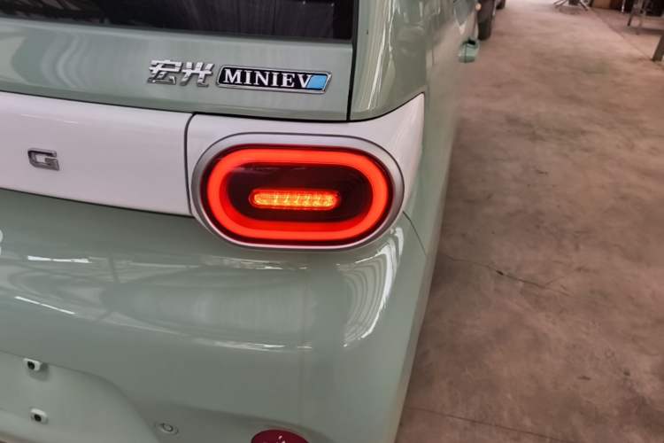 Used Wuling Hongguang MINIEV 2024 3rd Generation 215km Youth Edition Exterior 3