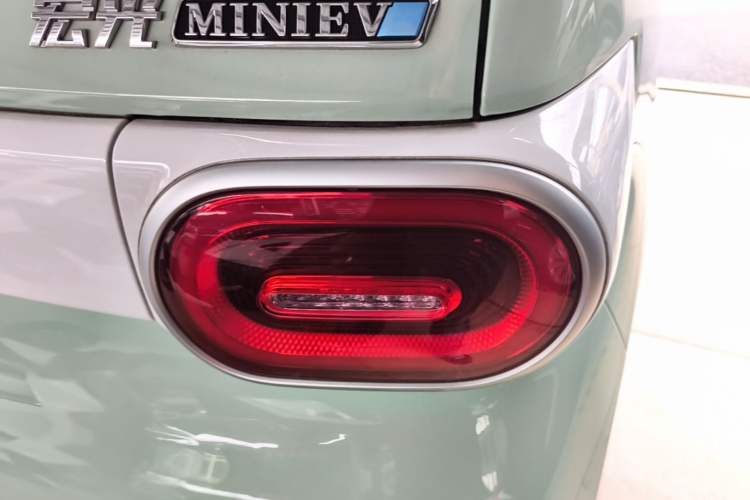 Used Wuling Hongguang MINIEV 2024 3rd Generation 215km Youth Edition Exterior 3