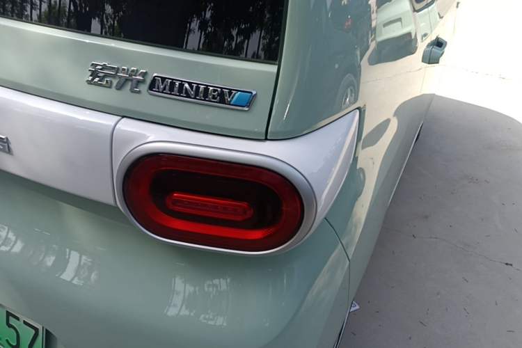 Used Wuling Hongguang MINIEV 2024 3rd Generation 215km Youth Edition Exterior 3