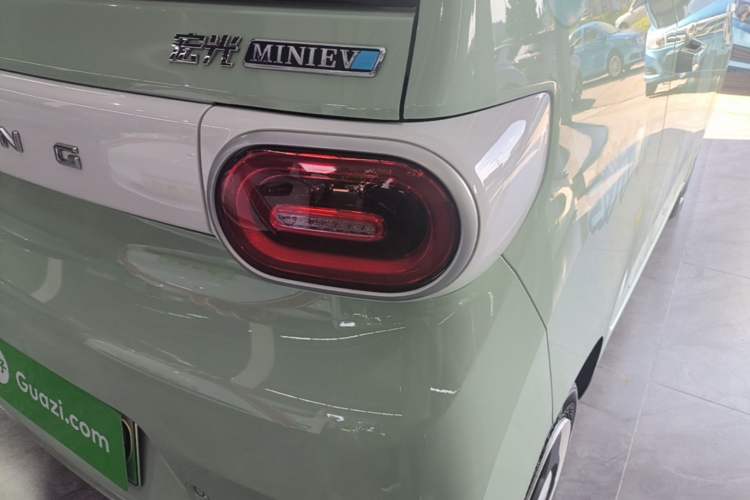 Used Wuling Hongguang MINIEV 2024 3rd Generation 215km Youth Edition Exterior 3