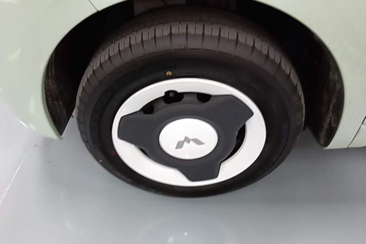 Used Wuling Hongguang MINIEV 2024 3rd Generation 215km Youth Edition Exterior 4