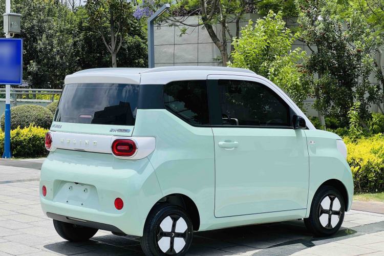 Used Wuling Hongguang MINIEV 2024 3rd Generation 215km Advanced Version Exterior 6