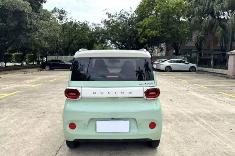 Used Wuling Hongguang MINIEV 2024 3rd Generation 215km Advanced Version Exterior 7