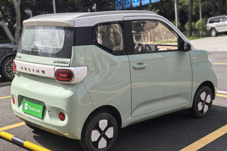 Used Wuling Hongguang MINIEV 2024 3rd Generation 215km Advanced Version Exterior 7