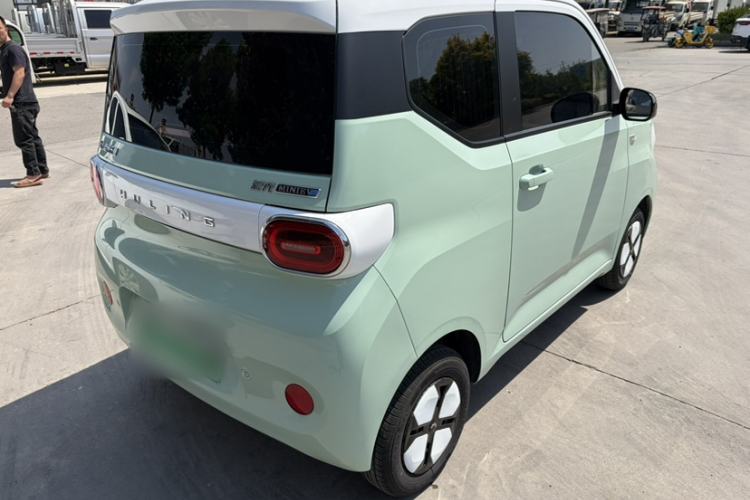 Used Wuling Hongguang MINIEV 2024 3rd Generation 215km Advanced Version Exterior 8