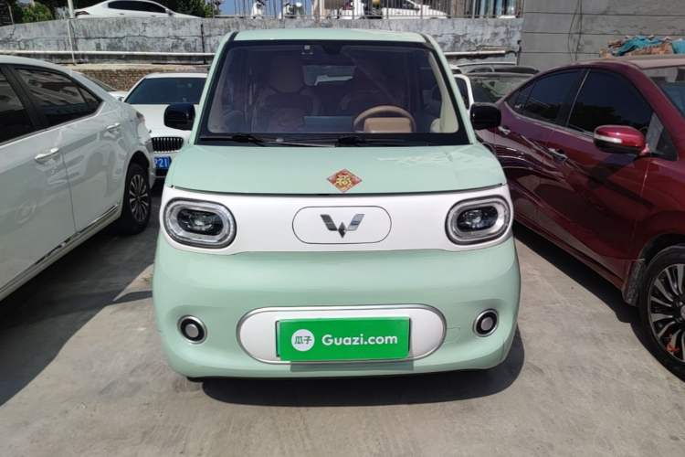 Used Wuling Hongguang MINIEV 2024 3rd Generation 215km Youth Edition Front