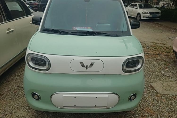 Used Wuling Hongguang MINIEV 2024 3rd Generation 215km Advanced Version Front