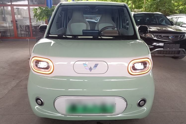 Used Wuling Hongguang MINIEV 2024 3rd Generation 215km Youth Edition Front