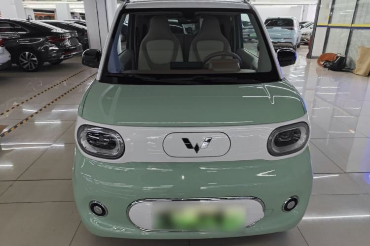 Used Wuling Hongguang MINIEV 2024 3rd Generation 215km Advanced Version Front