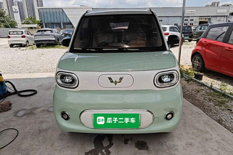 Used Wuling Hongguang MINIEV 2024 3rd Generation 215km Advanced Version Front