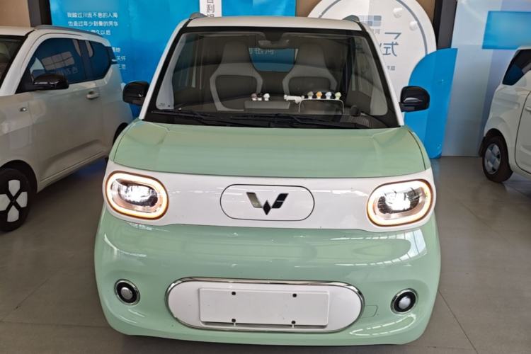 Used Wuling Hongguang MINIEV 2024 3rd Generation 215km Advanced Version Front