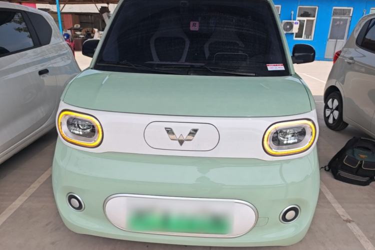 Used Wuling Hongguang MINIEV 2024 3rd Generation 215km Youth Edition Front