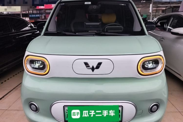Used Wuling Hongguang MINIEV 2024 3rd Generation 215km Youth Edition Front
