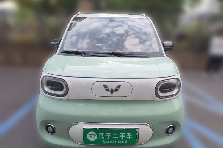 Used Wuling Hongguang MINIEV 2024 3rd Generation 215km Advanced Version Front