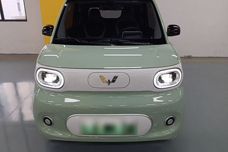 Used Wuling Hongguang MINIEV 2024 3rd Generation 215km Youth Edition Front