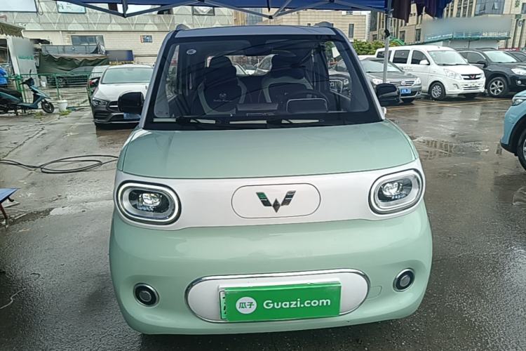 Used Wuling Hongguang MINIEV 2024 3rd Generation 215km Advanced Version Front