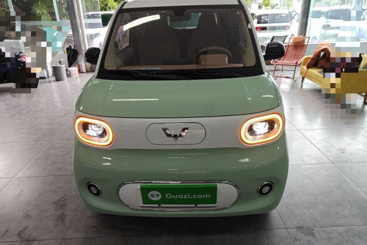 Used Wuling Hongguang MINIEV 2024 3rd Generation 215km Advanced Version Front