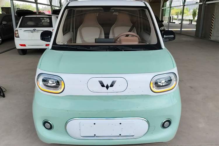 Used Wuling Hongguang MINIEV 2024 3rd Generation 170 km Front