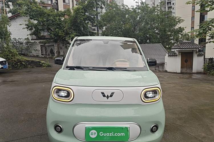 Used Wuling Hongguang MINIEV 2024 3rd Generation 215km Youth Edition Front