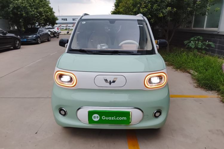 Used Wuling Hongguang MINIEV 2024 3rd Generation 215km Advanced Version Front