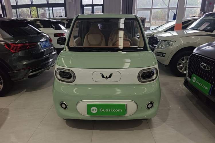 Used Wuling Hongguang MINIEV 2024 3rd Generation 215km Youth Edition Front