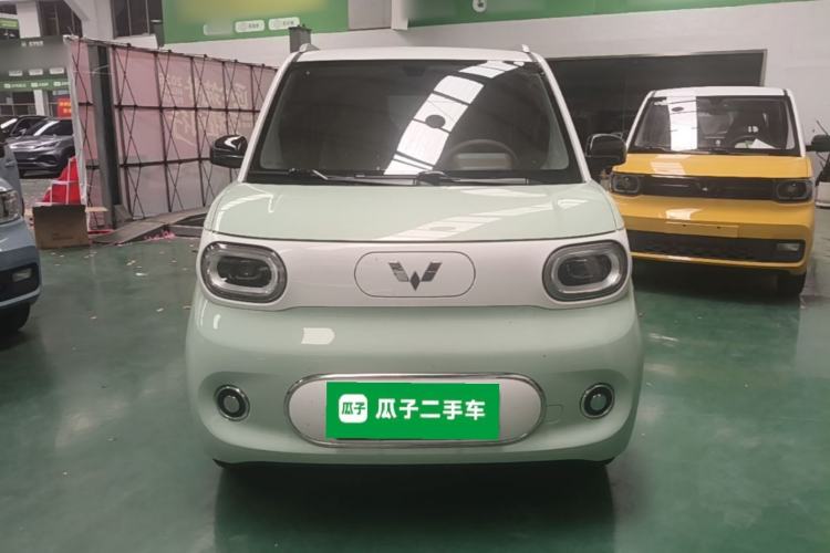 Used Wuling Hongguang MINIEV 2024 3rd Generation 215km Advanced Version Front