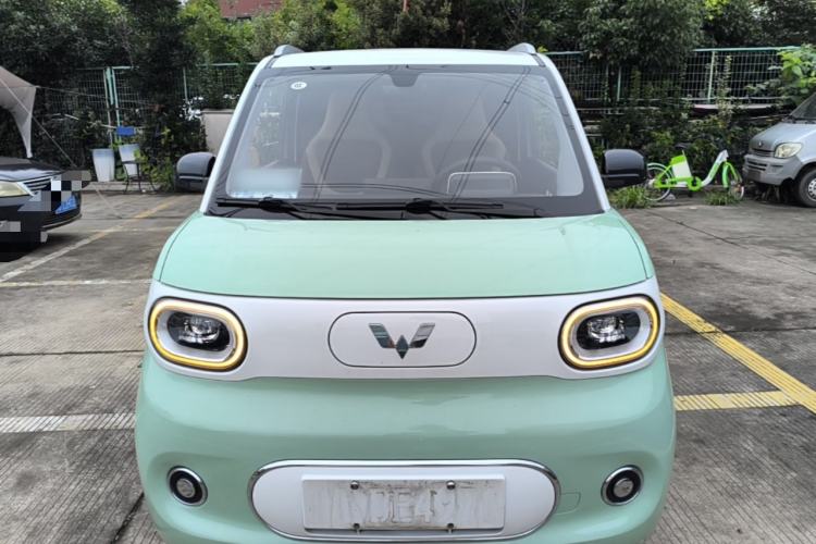 Used Wuling Hongguang MINIEV 2024 3rd Generation 215km Advanced Version Front
