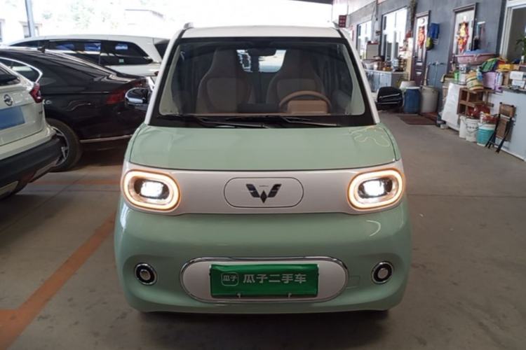 Used Wuling Hongguang MINIEV 2024 3rd Generation 215km Youth Edition Front