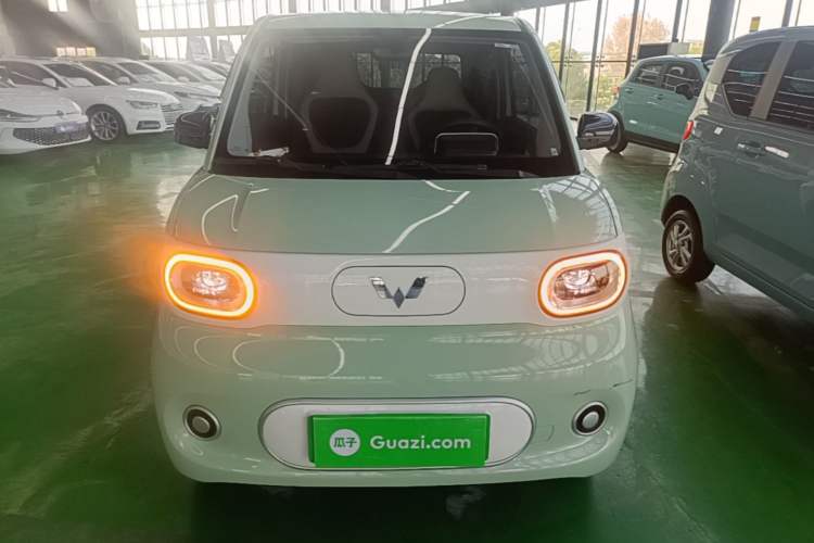 Used Wuling Hongguang MINIEV 2024 3rd Generation 215km Youth Edition Front