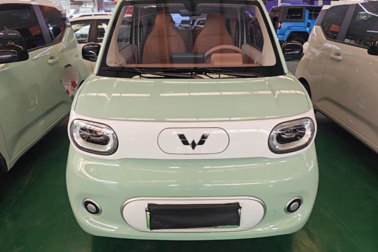 Used Wuling Hongguang MINIEV 2024 3rd Generation 215km Youth Edition Front
