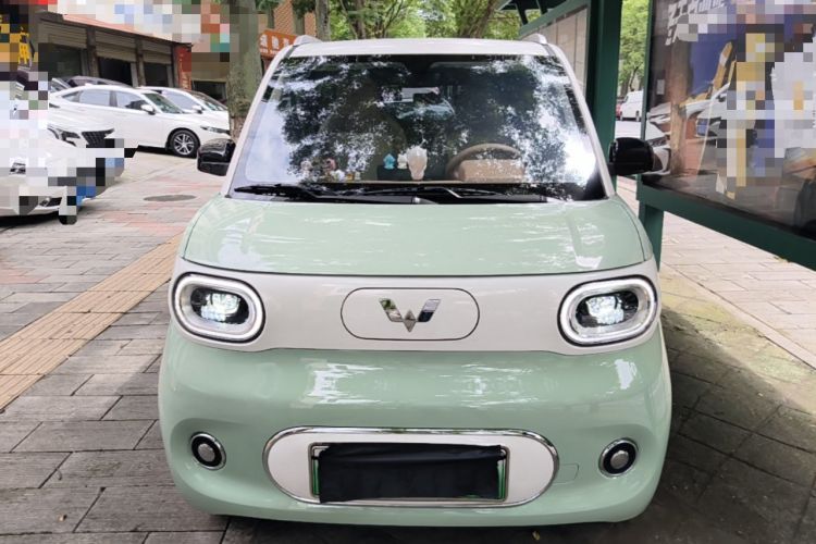 Used Wuling Hongguang MINIEV 2024 3rd Generation 215km Advanced Version Front
