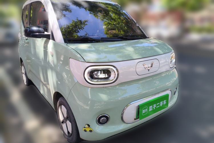 Used Wuling Hongguang MINIEV 2024 3rd Generation 215km Advanced Version Front Right 45 Deg