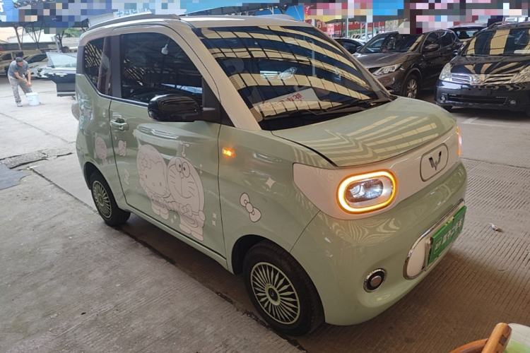 Used Wuling Hongguang MINIEV 2024 3rd Generation 215km Advanced Version Front Right 45 Deg
