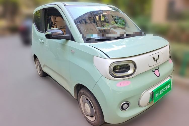 Used Wuling Hongguang MINIEV 2024 3rd Generation 215km Youth Edition Front Right 45 Deg
