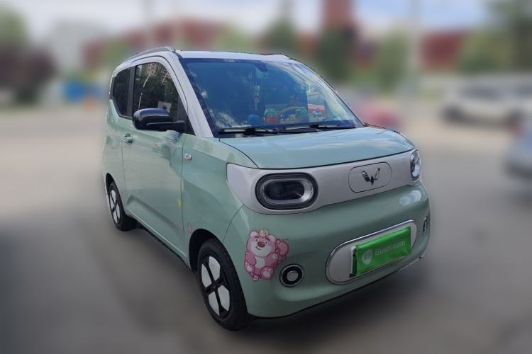 Used Wuling Hongguang MINIEV 2024 3rd Generation 215km Advanced Version Front Right 45 Deg