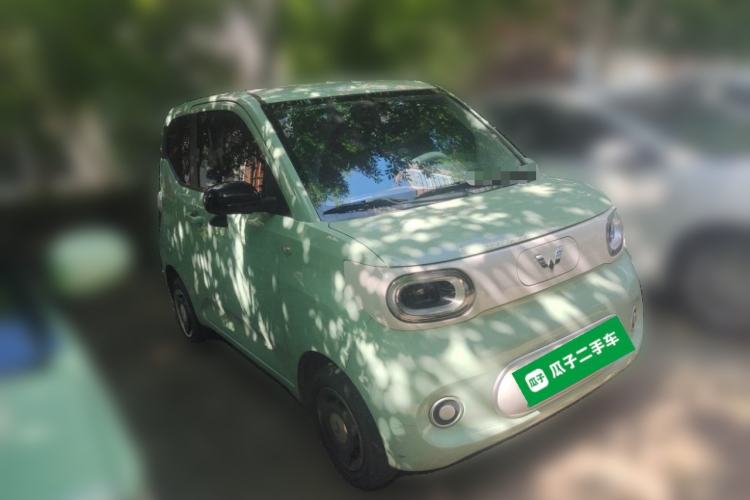 Used Wuling Hongguang MINIEV 2024 3rd Generation 215km Youth Edition Front Right 45 Deg