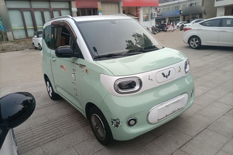 Used Wuling Hongguang MINIEV 2024 3rd Generation 215km Advanced Version Front Right 45 Deg
