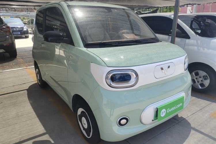 Used Wuling Hongguang MINIEV 2024 3rd Generation 215km Youth Edition Front Right 45 Deg