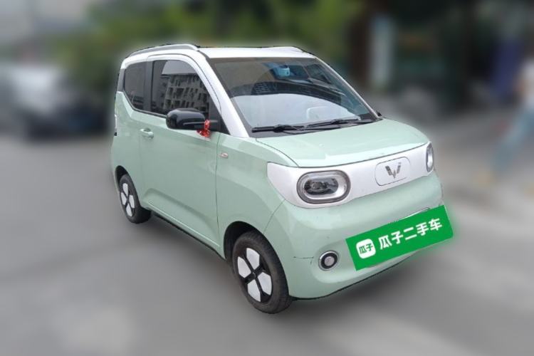 Used Wuling Hongguang MINIEV 2024 3rd Generation 215km Advanced Version Front Right 45 Deg