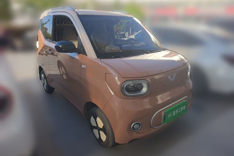 Used Wuling Hongguang MINIEV 2024 3rd Generation 215km Youth Edition Front Right 45 Deg