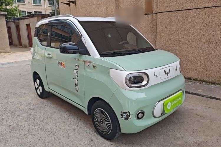 Used Wuling Hongguang MINIEV 2024 3rd Generation 215km Advanced Version Front Right 45 Deg