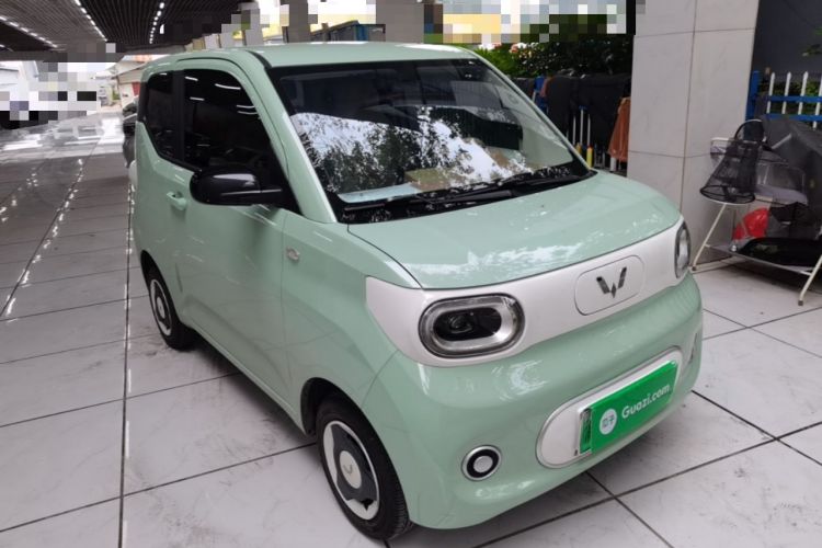 Used Wuling Hongguang MINIEV 2024 3rd Generation 215km Youth Edition Front Right 45 Deg